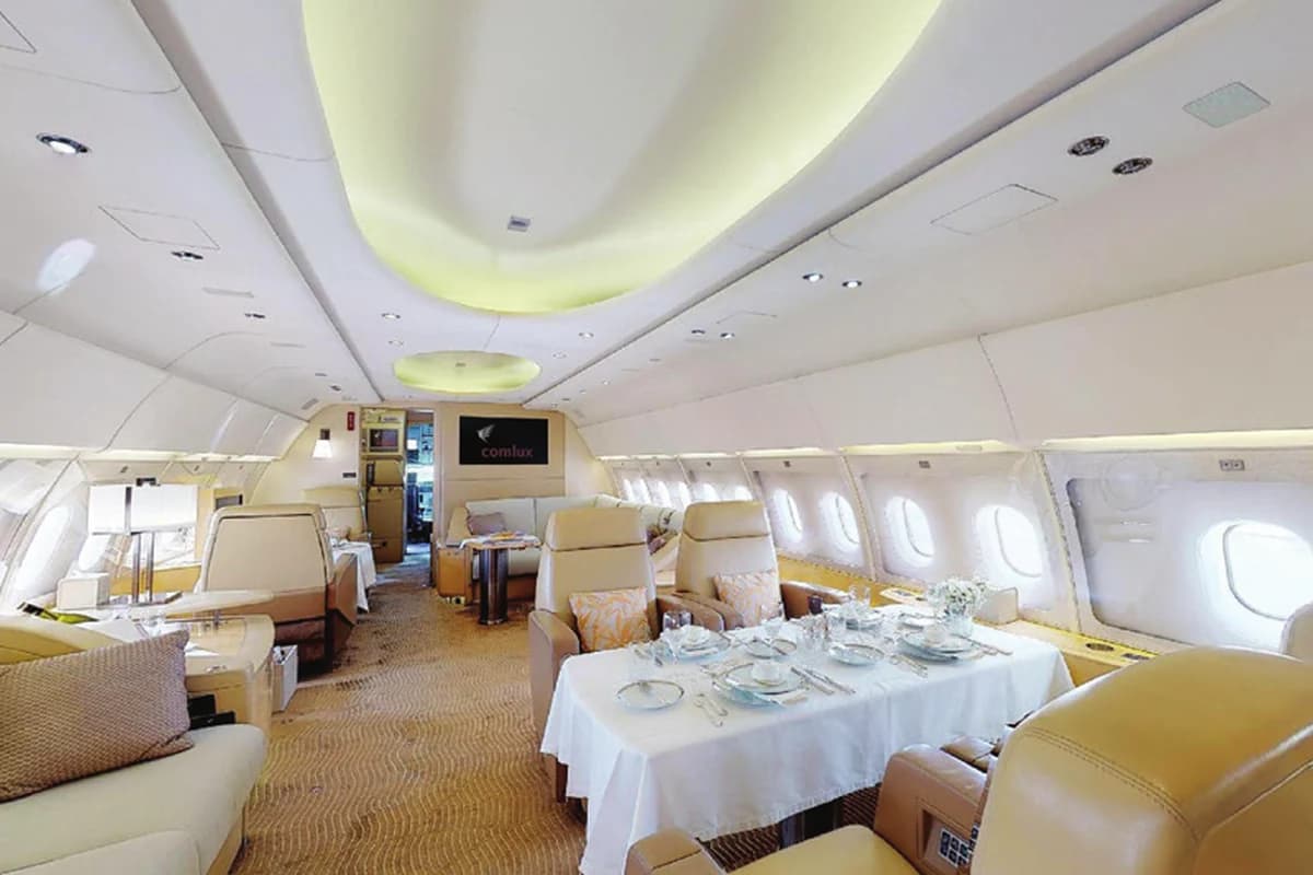 ACJ319 9H-LIV lounge with armchairs and side tables