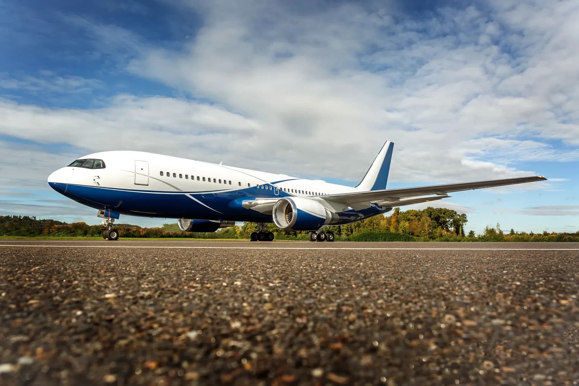 Boeing BBJ 767 VIP airliner exterior