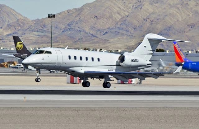 Bombardier Challenger 300
